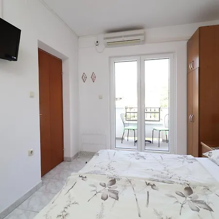 Apartament And Kruna *